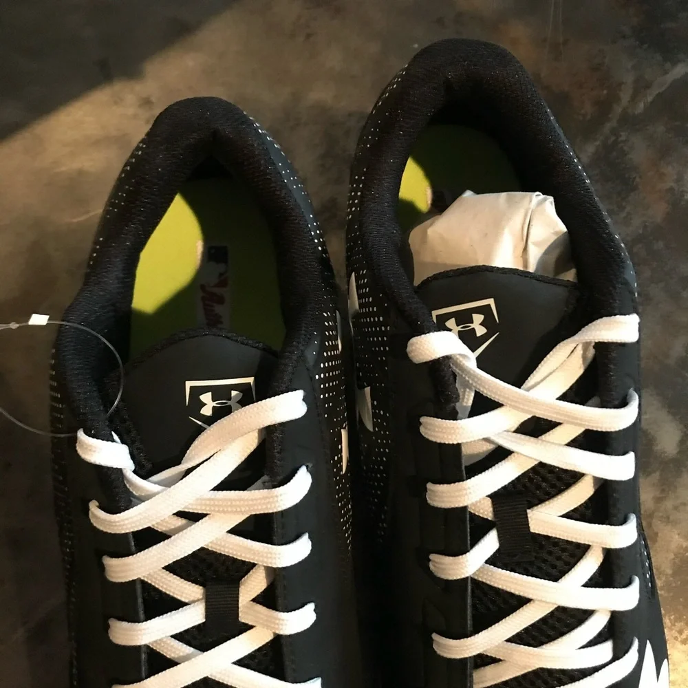 New Under Armour Baseball cleats 13